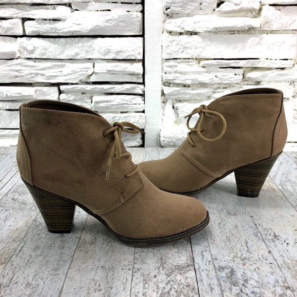 Mia Shawna Suede Lace Up Stacked Heel Boot - Picture 5 of 8